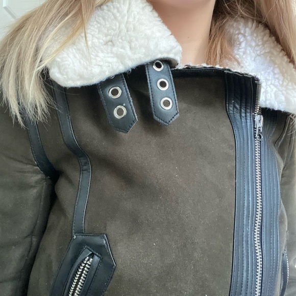 Sherpa Motocycle Jacket - Picture 4 of 7